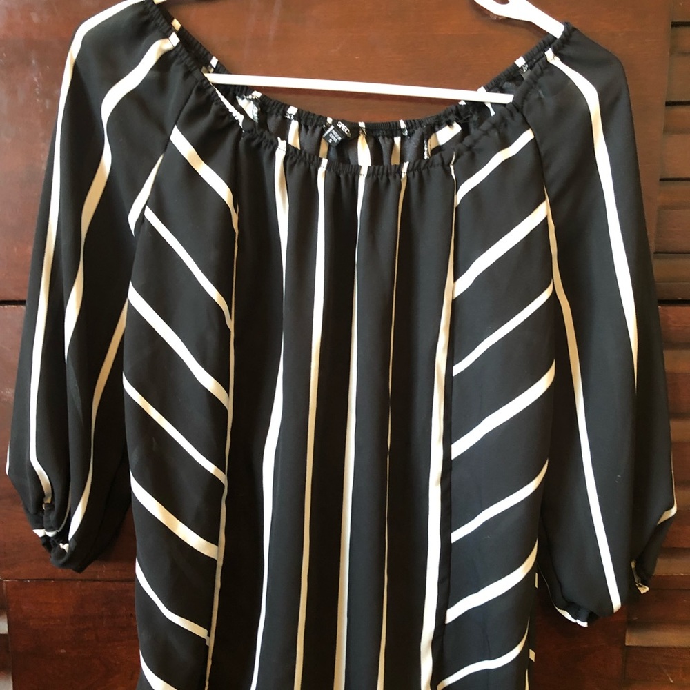 Black and white off shoulder top